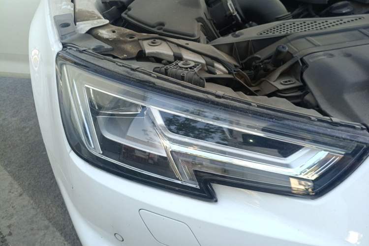 Used Audi A4L 2019 40 TFSI Fashion Edition China VI Emission Standard
