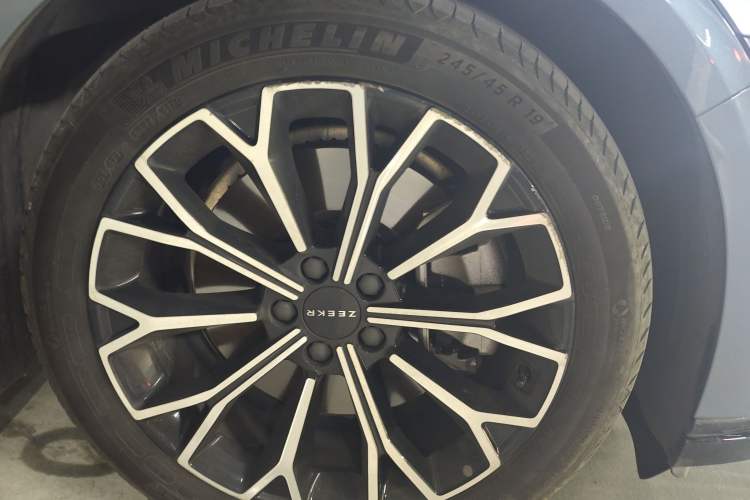 Used Zeekr 007 2024 Rear-Drive Enhanced Version 75 kWh