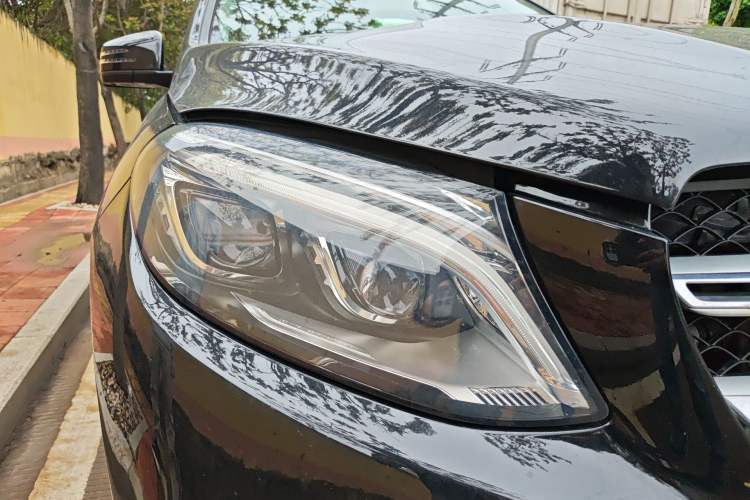 Used Mercedes-Benz GLE 2019 GLE 320 4MATIC Luxury Collection Edition Right Front Headlight