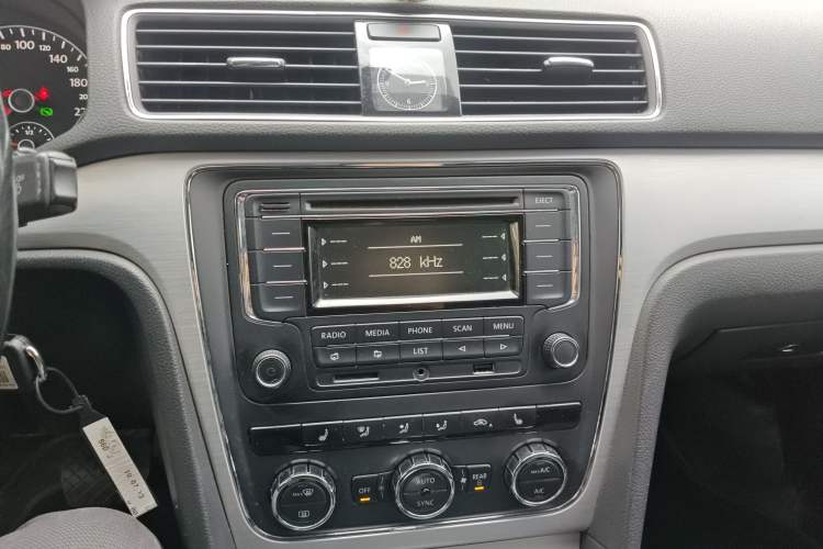 Used Volkswagen Passat 2013 1.8TSI DSG Prestige Edition