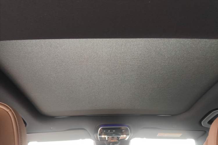 Used Mercedes-Benz E-Class 2025 Facelift E 300 L Luxury Edition
