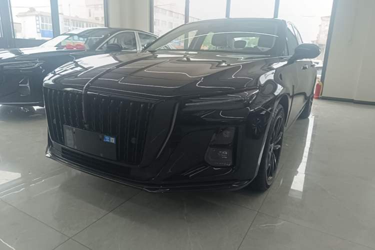Used Hongqi H5 2025 Model 2.0T Automatic Xuan Ying 2 Million Units Commemorative Edition