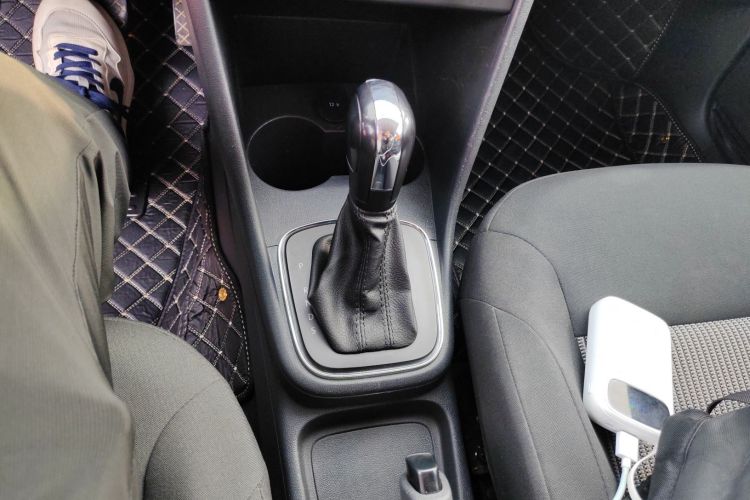 Used Volkswagen Polo 2016 1.4L Automatic Trendy Model Gear Lever