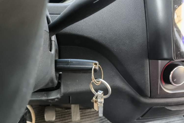 Used CHANGAN KAICHENG Ruixing M60 2019 1.5L Standard Model China V Emission Standards 5/6 Seats 4G15S Vehicle Key