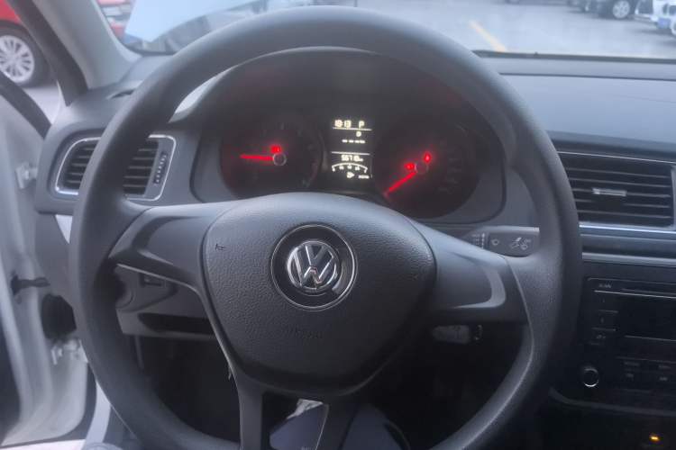 Used Volkswagen Lavida 2017 1.6L Automatic Fashion Edition