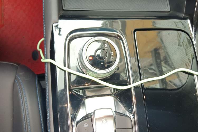 Used Ford Equator Sport 2025 EcoBoost 170 Platinum Edition Gear Lever