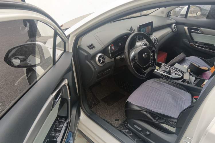 Used BAIC Beijing EU5 2018 R550 Smart Trend Edition Driver Seat