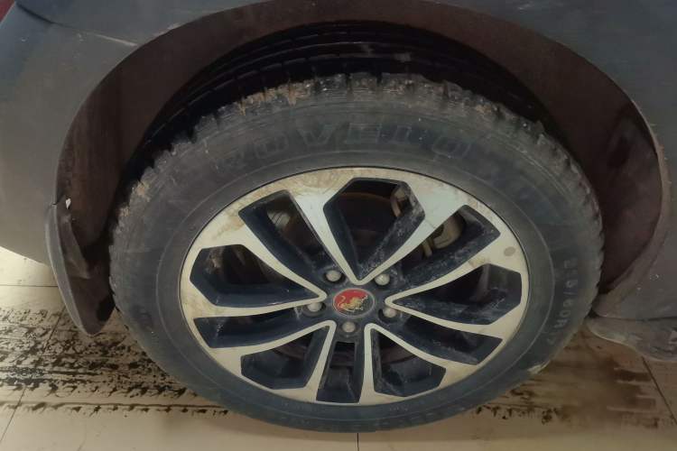 Used FORTHING Joyear X5 2015 1.6L Manual Luxury Model