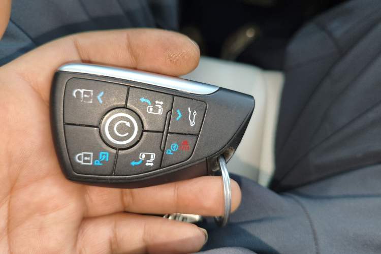 Used Buick Century 2023 2.0T Six-Seater Yinshi Edition