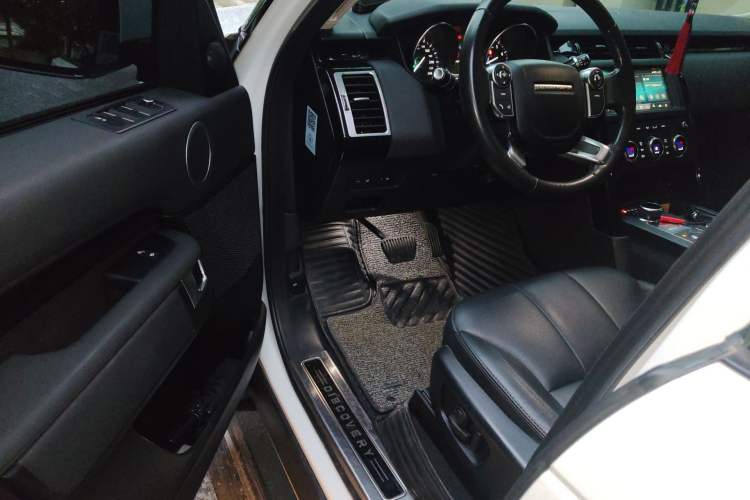 Used Land Rover Discovery 2018 3.0 SC V6 SE