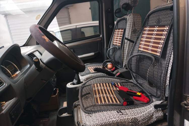 Used BAIC Weiwang 306 2013 1.2L Value Edition Comfort Type 7 Seats A12 China IV Emission Standard Left Front Seat