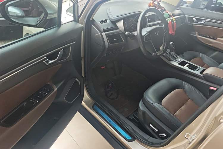 Used Geely Auto Emgrand GS 2016 Elegant Edition 1.3T Automatic ZhenShang Model
