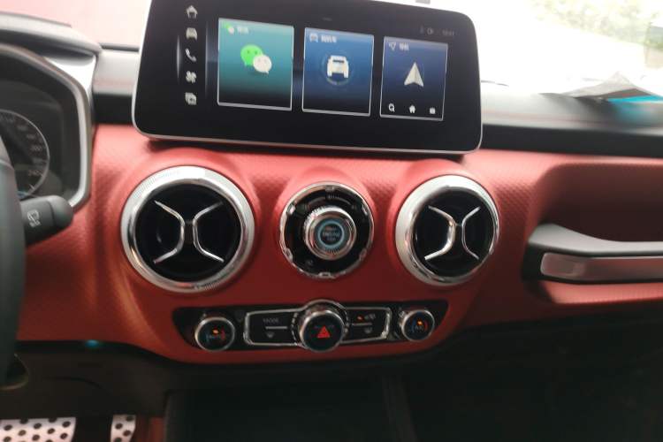 Used BAIC Off-Road BJ40 2023 2.0T Automatic Four-Wheel Drive Urban Hunter Edition Chivalrous Type