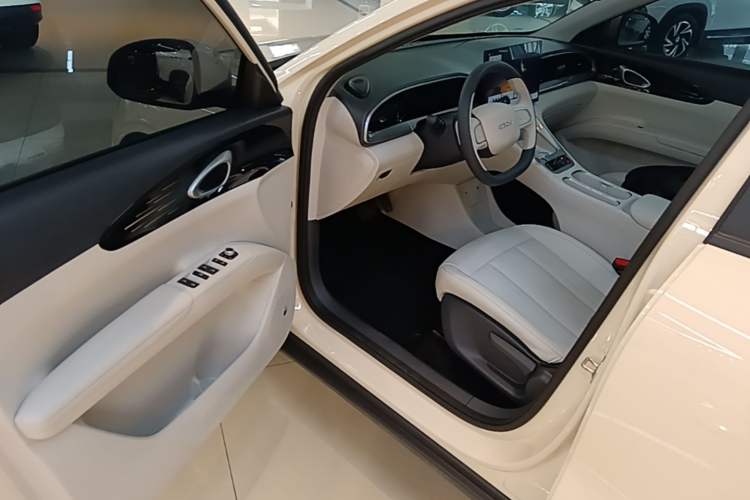 Used Geely Galaxy Geome 2025 310km Dream Edition
