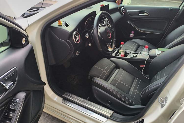 Used Mercedes-Benz A-Class 2016 A 200 Fashion Model