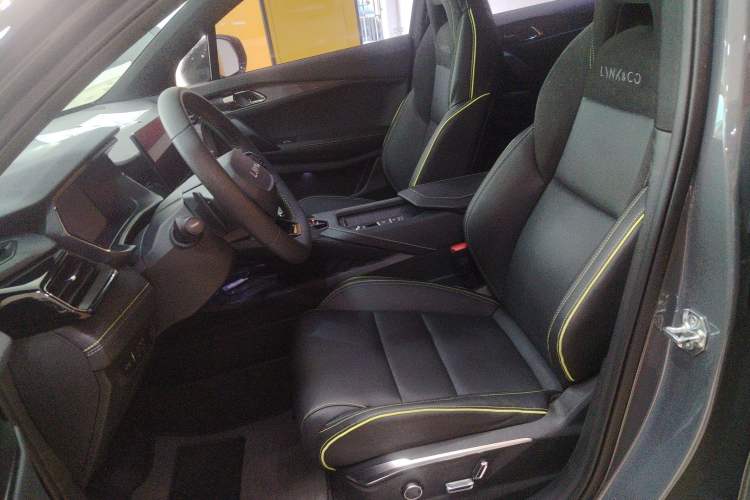 Used Lynk & Co 06 2023 Remix 1.5T Dynamic Halo
