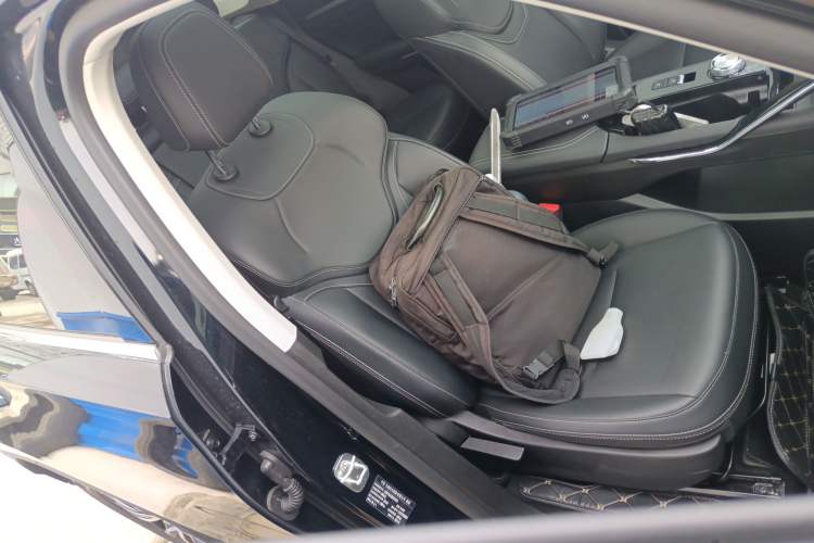 Used Haval H6 2024 1.5T Two-Wheel-Drive Classic Edition
