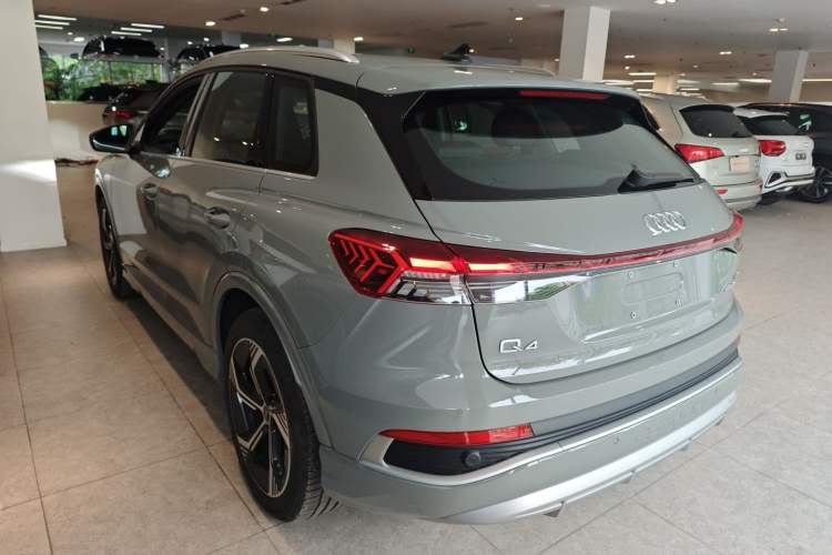 Used Audi Q4 e-tron 2024 40 e-tron Boundary Edition Rear Left 45 Deg