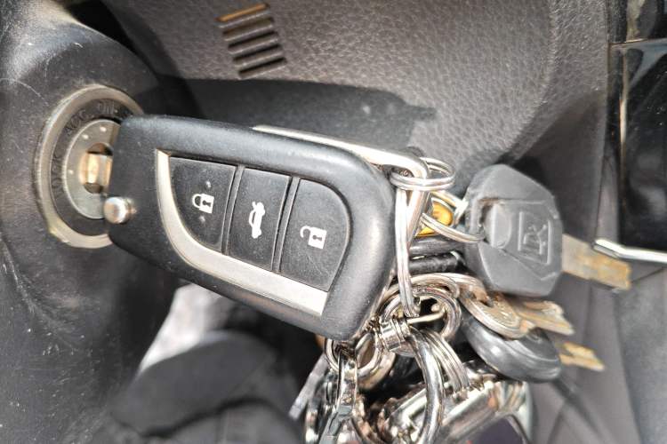 Used Toyota Corolla 2017 1.6L CVT GL Vehicle Key