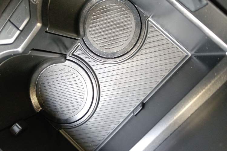 Used Lynk & Co 08 EM-P 2023 220km All-Wheel-Drive Performance Halo
