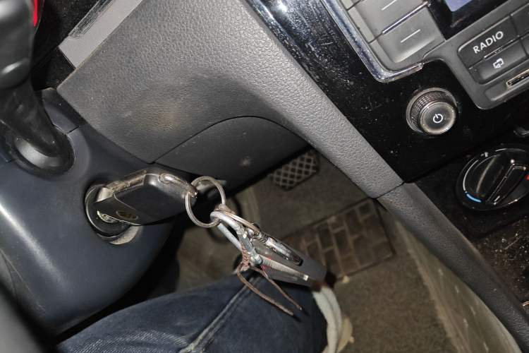 Used Volkswagen Bora 2015 Value Edition 1.6L Automatic Comfort Version Vehicle Key