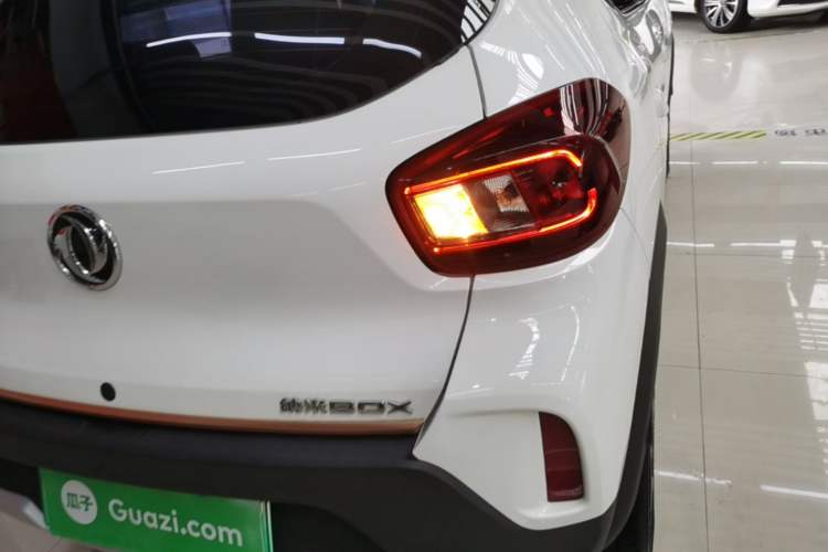 Used Dongfeng NAMMI BOX 2022 Chasing Wind Edition 331 km Standard Model