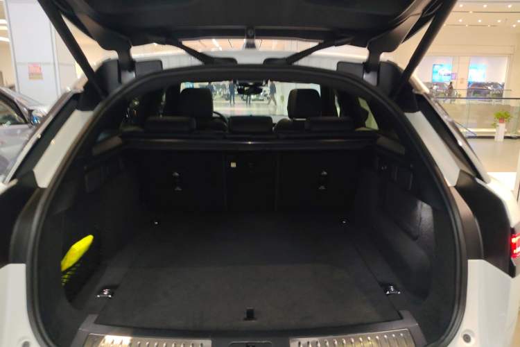 Used Land Rover Range Rover Velar 2024 Dynamic SE