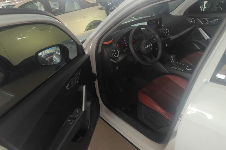 Used Audi Q2L 2021 35 TFSI Progressive Dynamic Edition