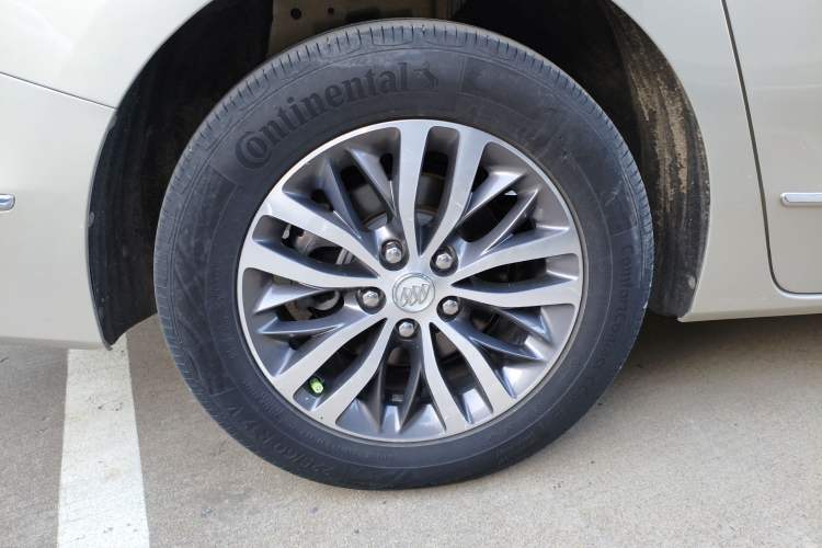 Used Buick GL8 2017 ES 28T Luxury Model China V Standard
