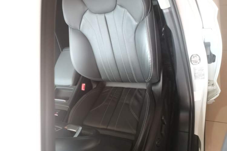 Used Audi Q5L 2022 40T Fashionable and Dynamic Model