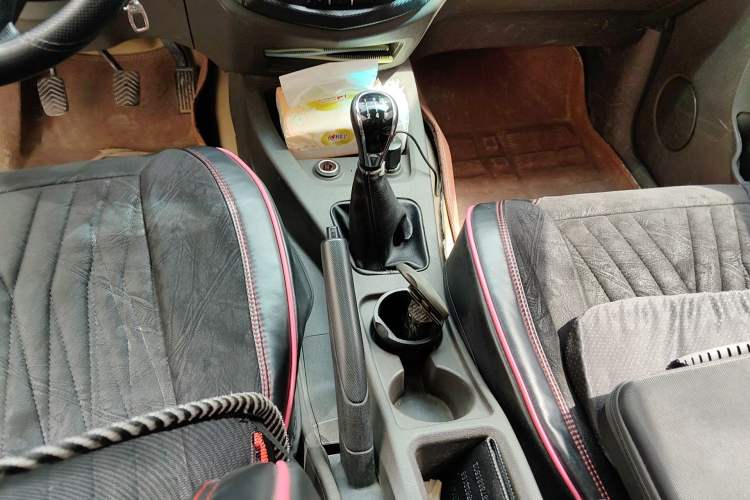 Used Wuling Hongguang 2016 1.5L Restyled S Comfort Version Gear Lever