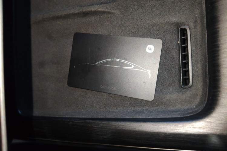 Used Xiaomi Auto SU7 2024 Rear-Drive Long-Range Intelligent Driving Version Interior 1