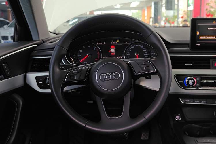 Used Audi A4L 2017 40 TFSI Style Edition
