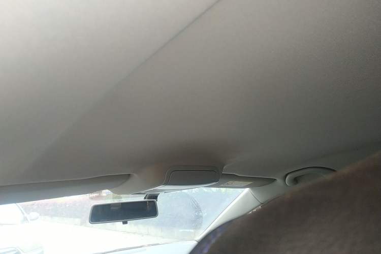 Used Volkswagen Sagitar 2018 1.6L Automatic Fashion Model Headliner