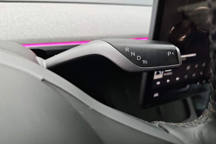 Used Tesla Model Y 2024 Rear-Wheel-Drive Version Gear Lever