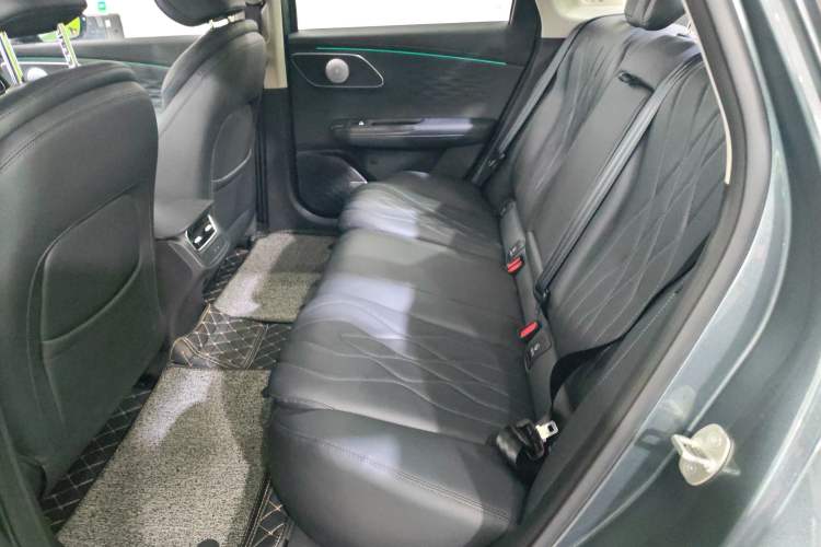 Used Chery Fengyun A8L 2025 1.5 TGDI 145 km Luxury Version Left Rear Seat