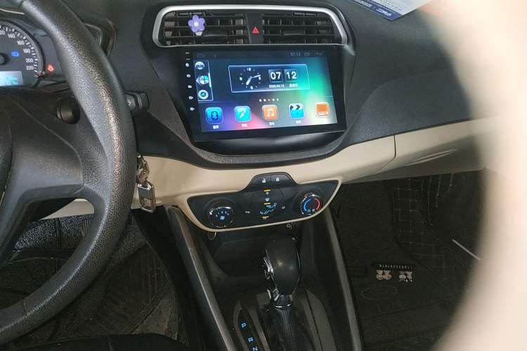 Used Ford Escort 2017 Revised Version 1.5L Automatic Comfort Edition Audio And AC Panel