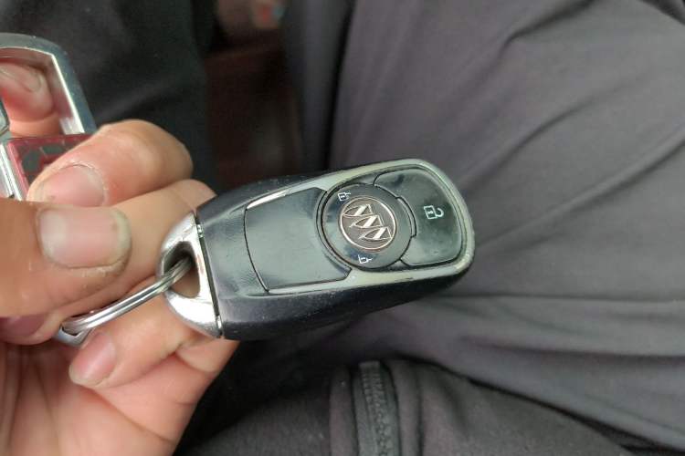 Used Buick Envision 2016 20T Two-Wheel-Drive Elite Model
