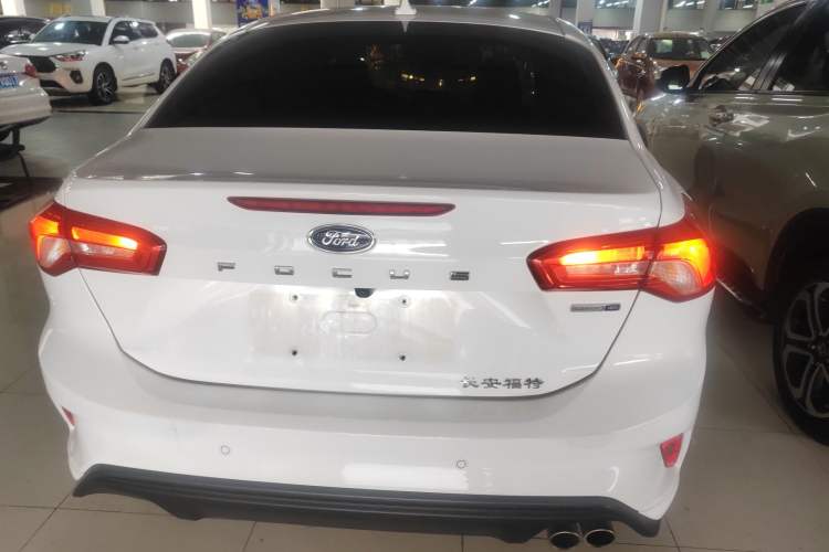 Used Ford Focus 2020 Sedan EcoBoost 180 Automatic Trend Edition
