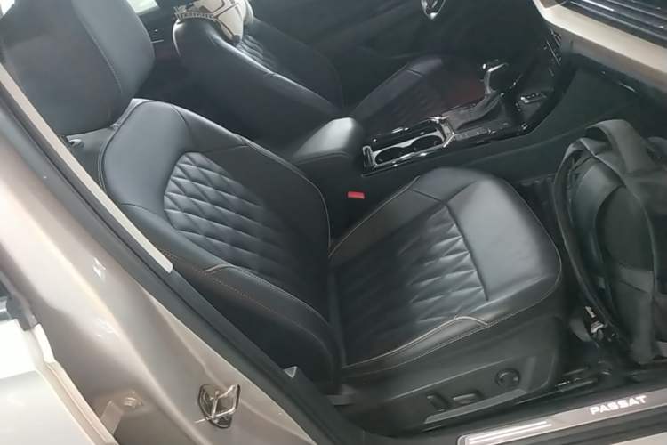 Used Volkswagen Passat 2021 330TSI Luxury Edition
