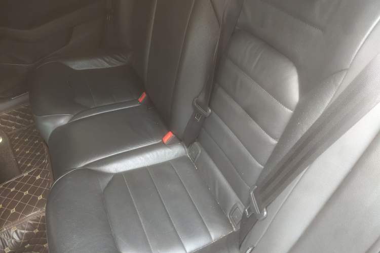 Used Volkswagen Phideon 2016 380TSI Two-Wheel-Drive Luxury Edition
