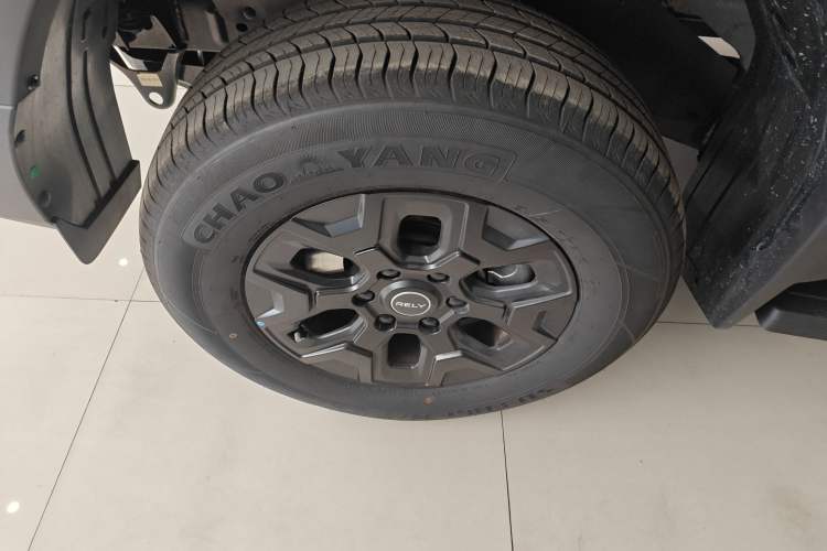 Used RELY Venucia R08 2025 Model 2.3T 8AT 2WD Diesel Long Box Trail Edition Exterior 4