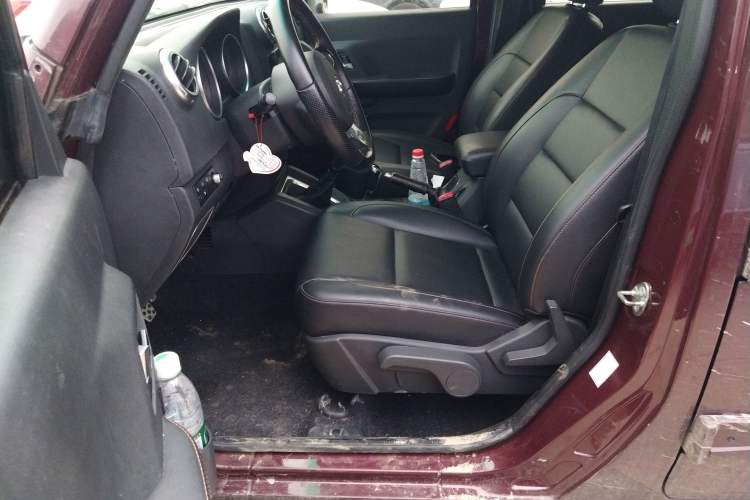 Used BAIC Off-Road BJ40 2016 40L 2.0T Manual All-Wheel Drive Prestige Edition
