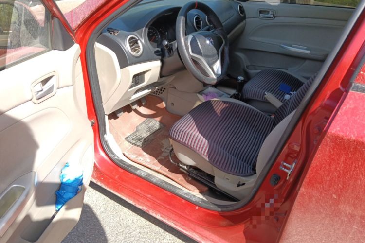 Used CHANGAN Alsvin V3 2015 1.4L Manual Warm-Hearted Model China V Standard
