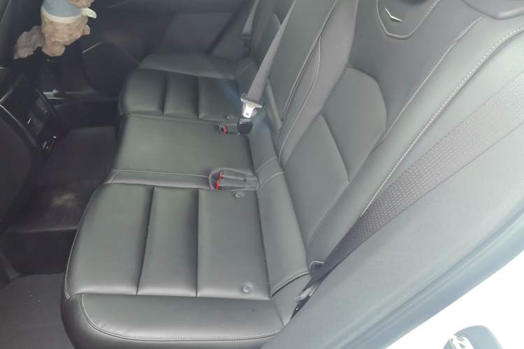Used Cadillac XT4 2020 28T Two-Wheel-Drive Leading Version Left Rear Seat
