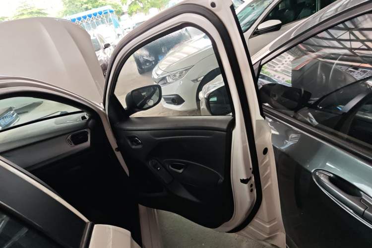 Used Citroen Elysee 2014 1.6L Automatic Fashion Model