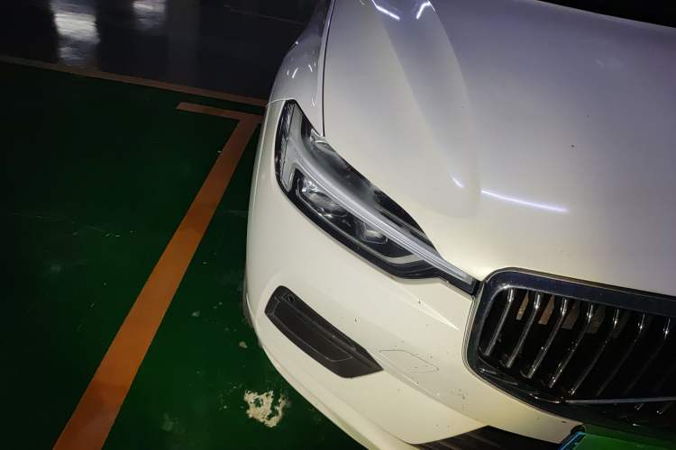 Used Volvo XC60 2019 T5 4x4 Smart Edition China V Standard Right Front Headlight