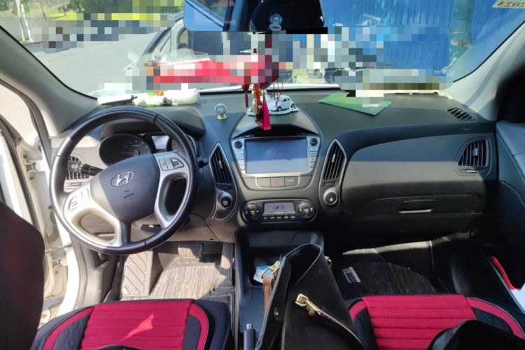Used Hyundai ix35 2013 2.0L Automatic Two-Wheel Drive Smart GLS China IV Standard
