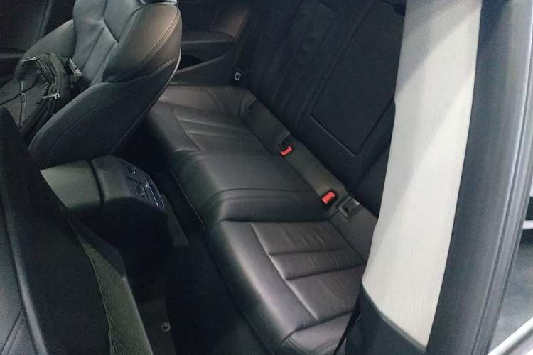 Used Audi A5 2017 Coupe 45 TFSI quattro Sport Edition Interior 4