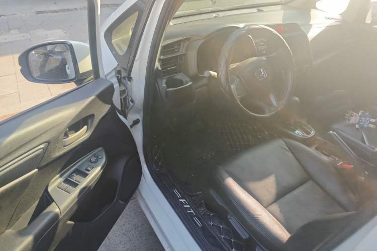 Used Honda Fit 2018 1.5L CVT Comfort Sunroof Version